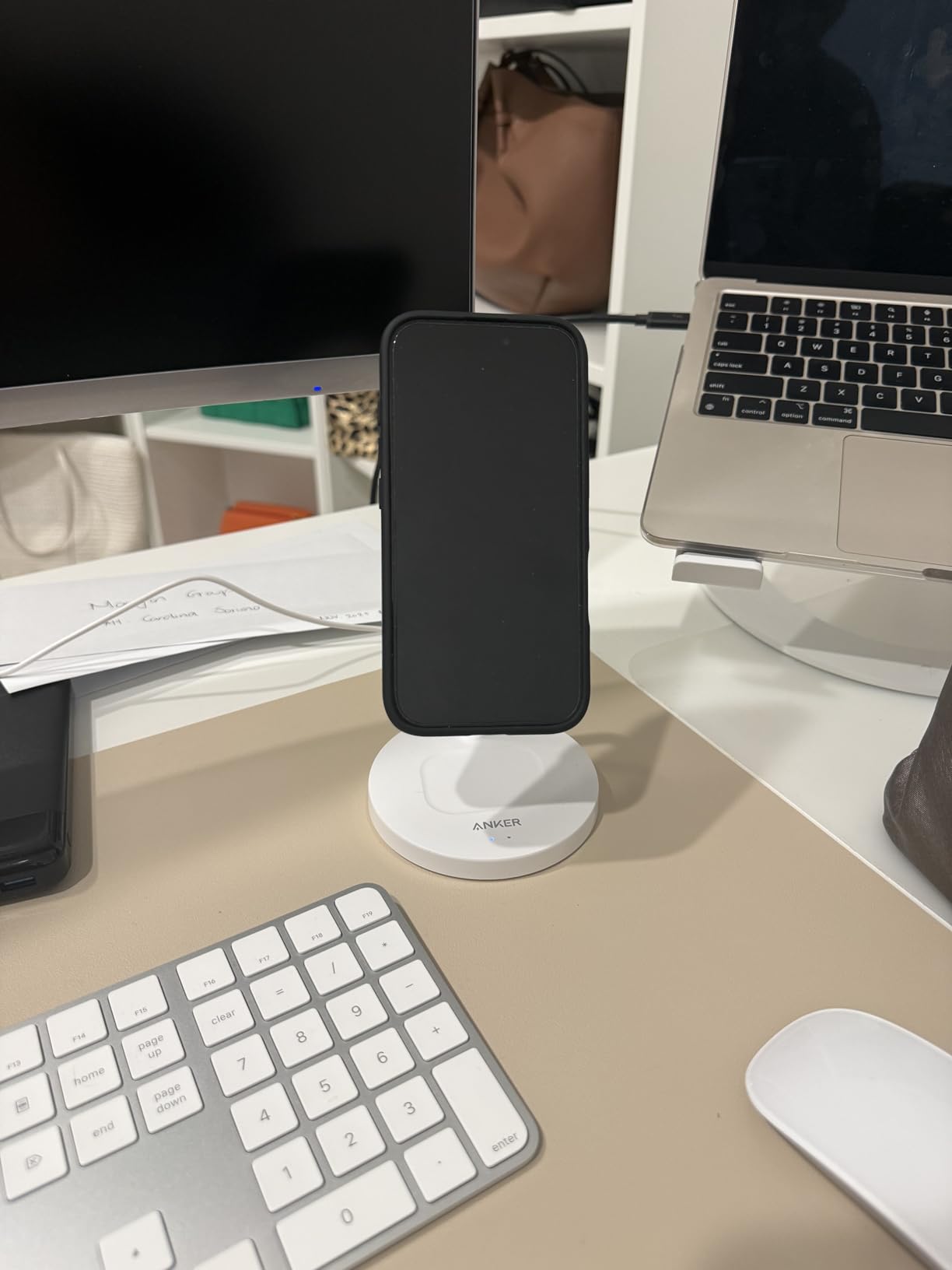 Anker MagGo 2-in-1 MagSafe Compatible Qi2 15W Wireless Charging Stand | Qi2 Certified, Fast Charging, Wireless Charger for iPhone 17, AirPods Pro, and More (Black, Adapter Not Included) customer photo 2