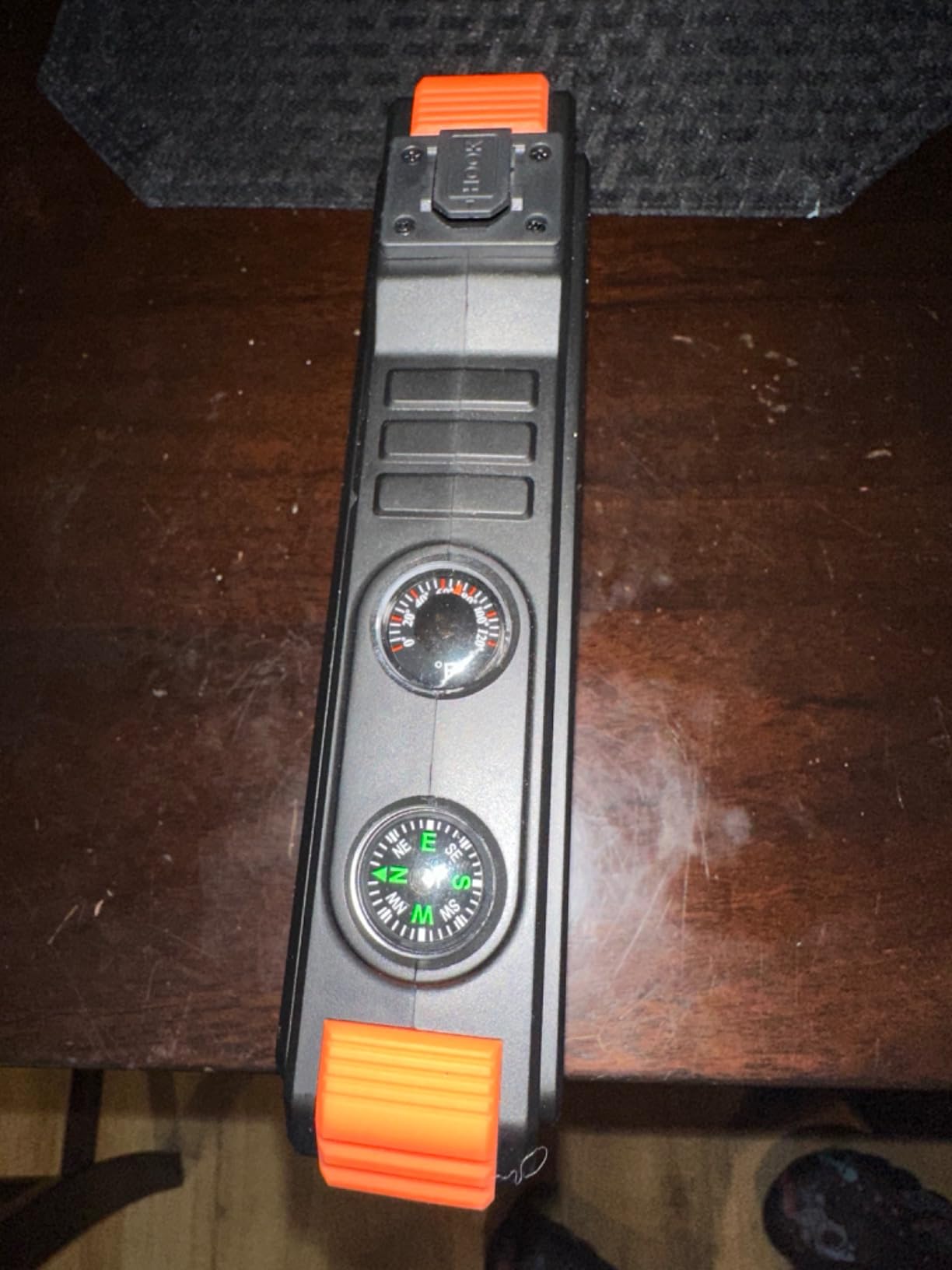 BLAVOR Solar Power Bank 20000mAh, Wireless Charger for Phones & Apple Watch customer photo 2