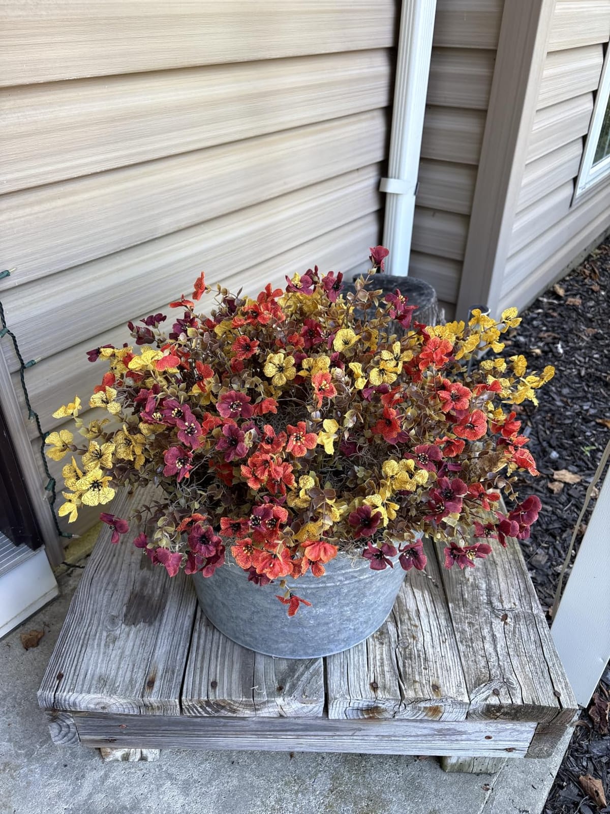 HyeFlora Artificial Fall Flowers Faux Mums for Outdoor Indoor Garden Home Decoration, Faux Flower Daisy with Eucalyptus Leaves Fake Mums Plants Greenery Boxwood Porch Patio, 12 Bundles customer photo 1