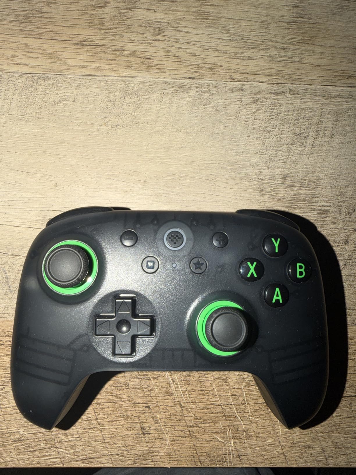 8Bitdo Ultimate 2C Wireless Controller for Windows PC and Android, with 1000 Hz Polling Rate, Hall Effect Joysticks and Triggers, and Remappable L4/R4 Bumpers (Green) customer photo 2