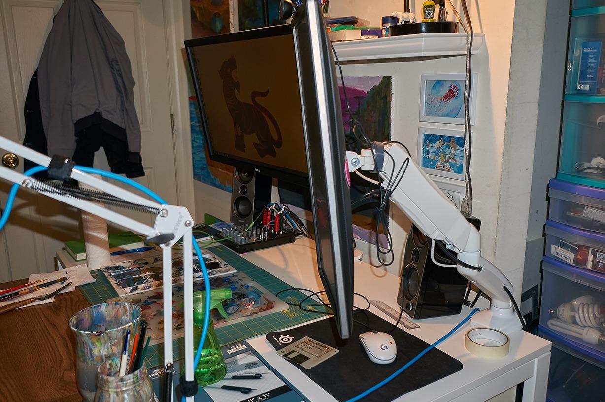 ONKRON Heavy Duty Monitor Arm 17-57 Inch, 59.4 lbs, max VESA 200x200, Black customer photo 2