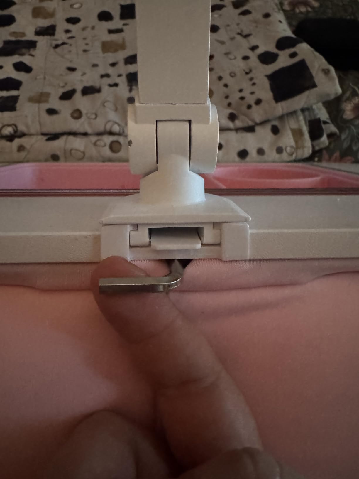 ERGONOV Tablet Pillow Stand for Lap, Adjustable iPad Holder with Snack Bowl customer photo 1