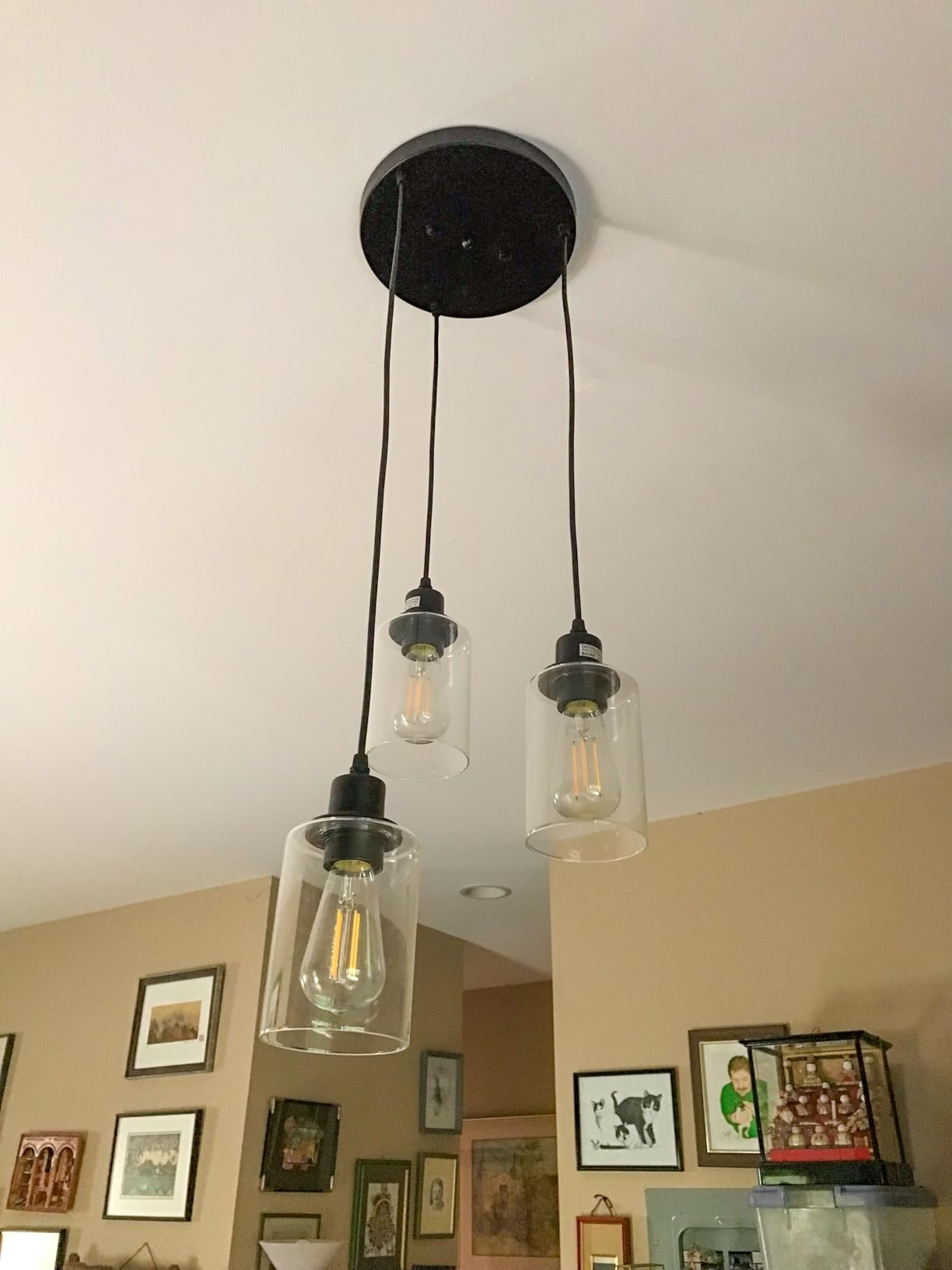 Licperron 2 Pack Modern Black Pendant Lighting, Clear Glass Shade Pendant Lights Kitchen Island, Hanging Ceiling Light Fixture, Farmhouse Pendant Lighting for Dining Room Bedroom Bar Office customer photo 2