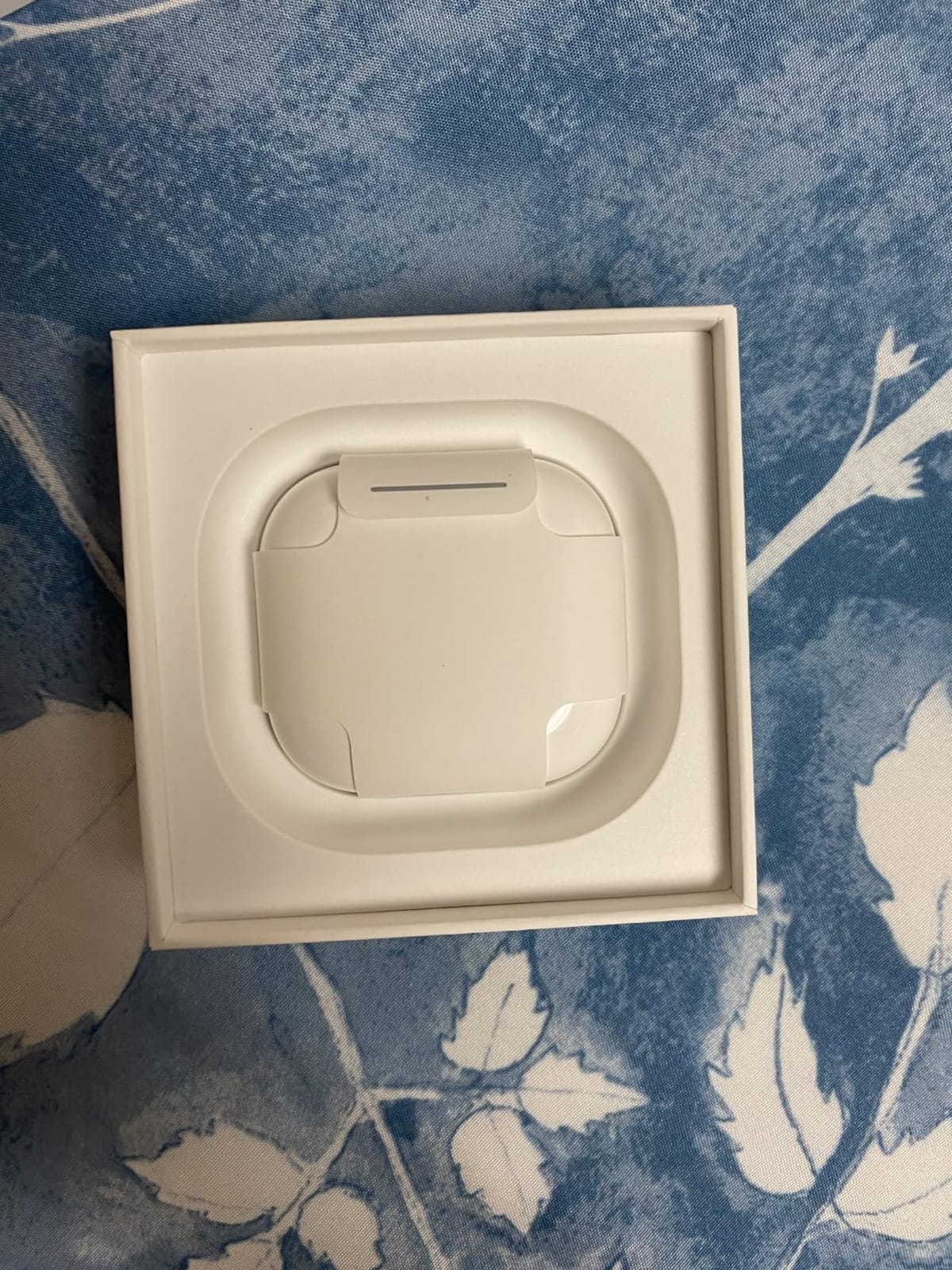 Apple AirPods 4 Wireless Earbuds with Active Noise Cancellation customer photo 1