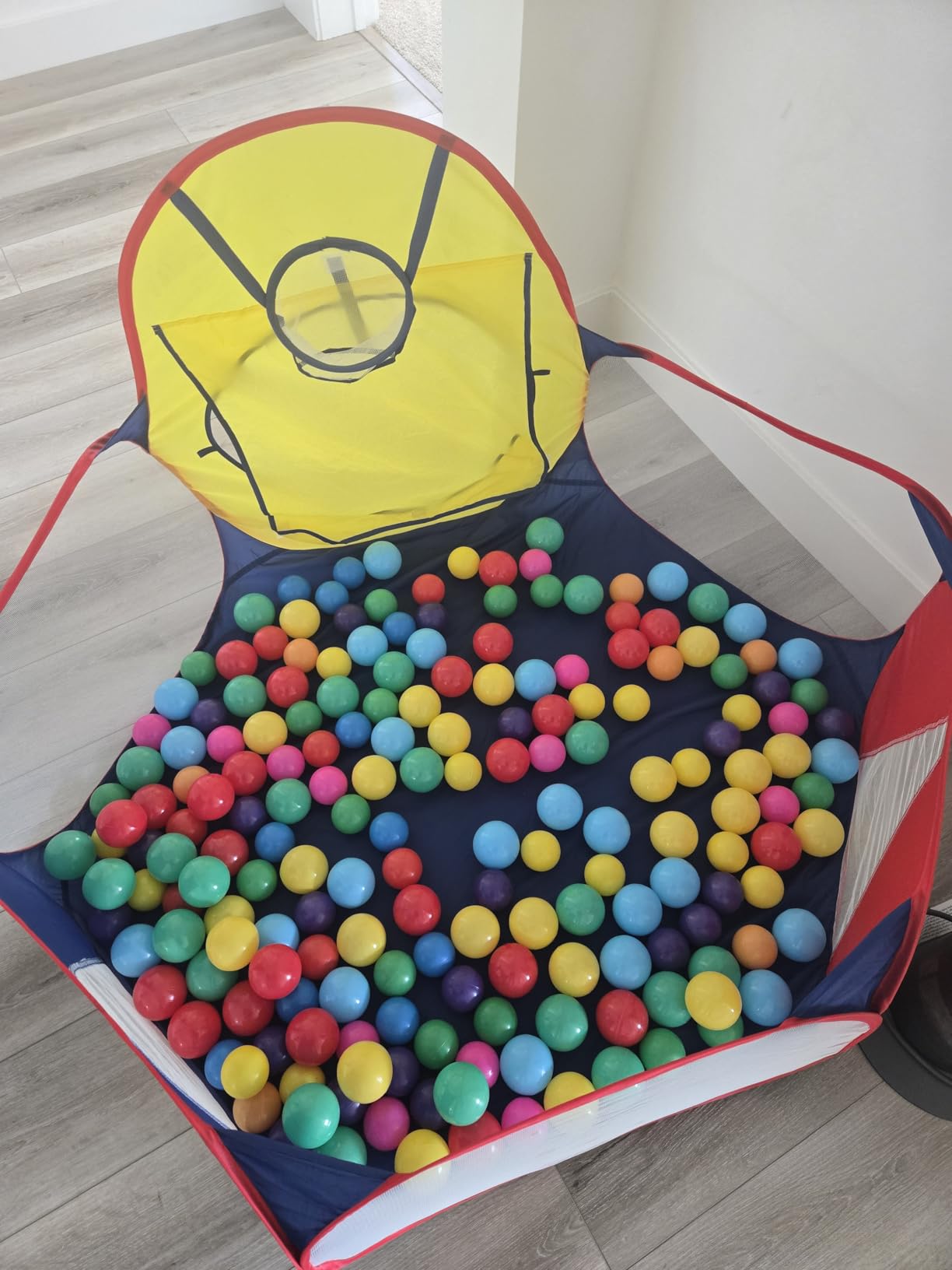 Eocolz Kids Ball Pit Large Pop Up Childrens Ball Pits Tent for Toddlers Playhouse Baby Crawl Playpen with Basketball Hoop and Zipper Storage Bag, Balls Not Included (1M Multicolor) customer photo 1