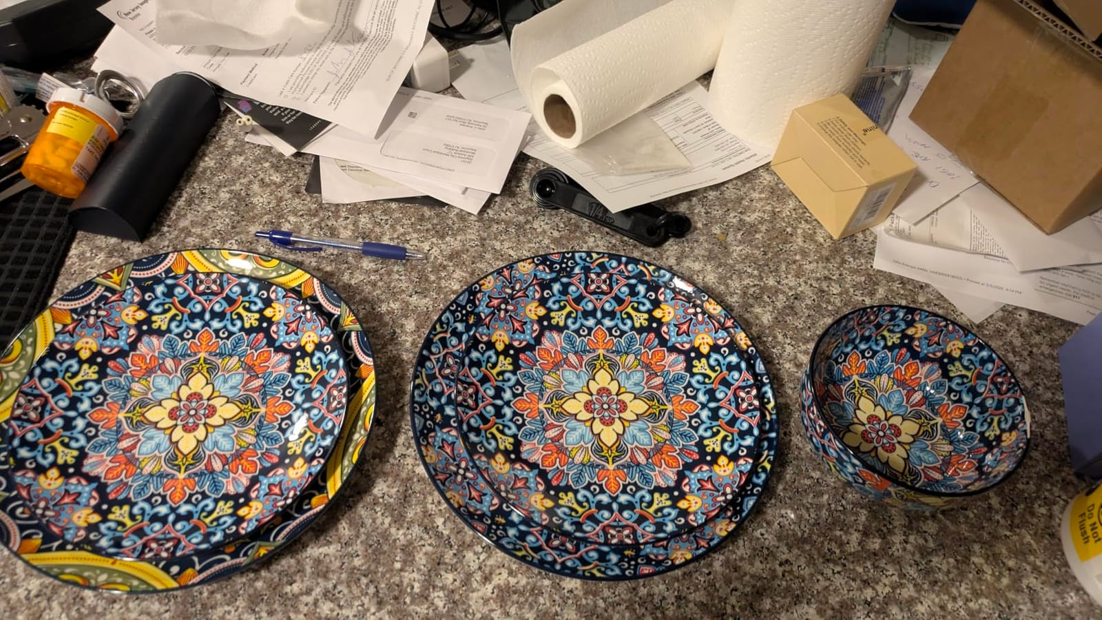 vancasso 24 Pieces Dinnerware Sets for 6, Porcelain Plates and Bowls Set, Boho Dishes Set, Microwave and Dishwasher Safe, Scratch Resistant, Series SIMI customer photo 1