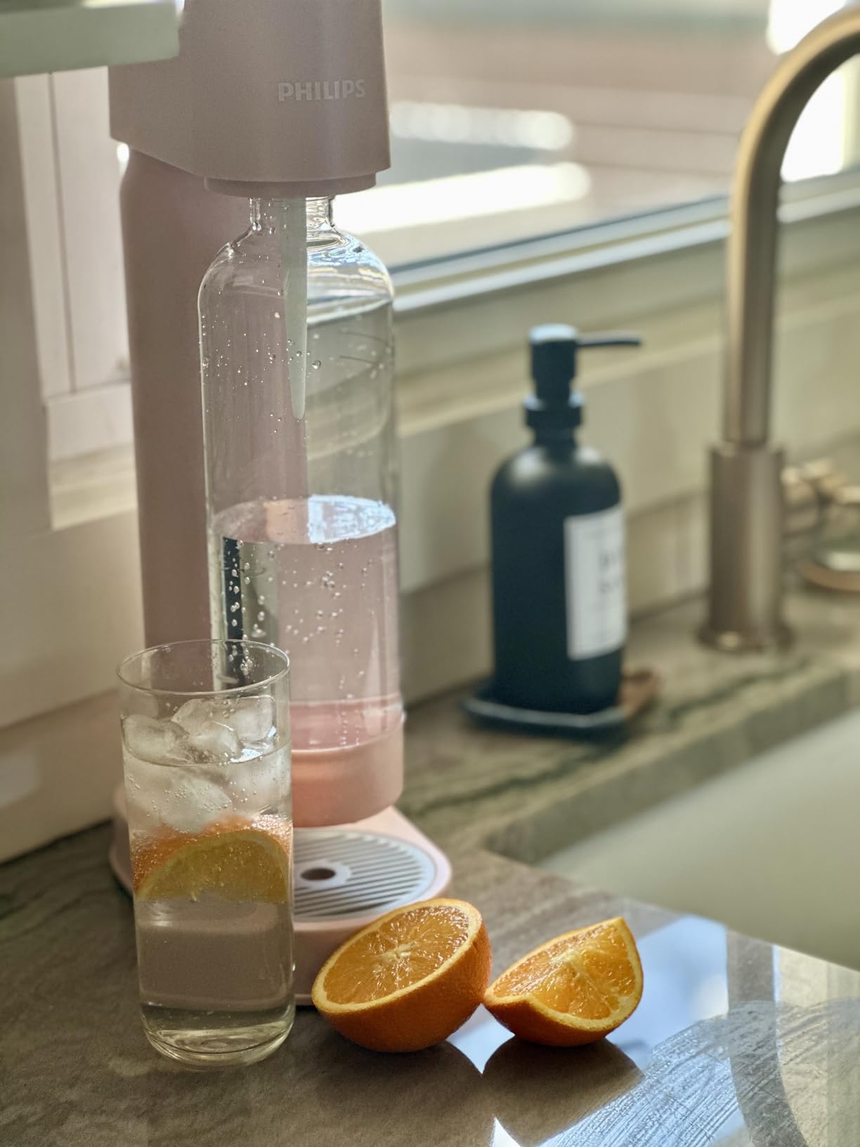 Philips Sparkling Water Maker & Soda Streaming Machine, ADD4902WHOQ/37 customer photo 1