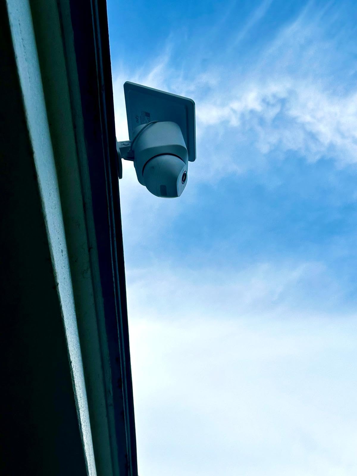 eufy Security SoloCam E30, 2K Solar Security Camera, 360° AI Tracking customer photo 1