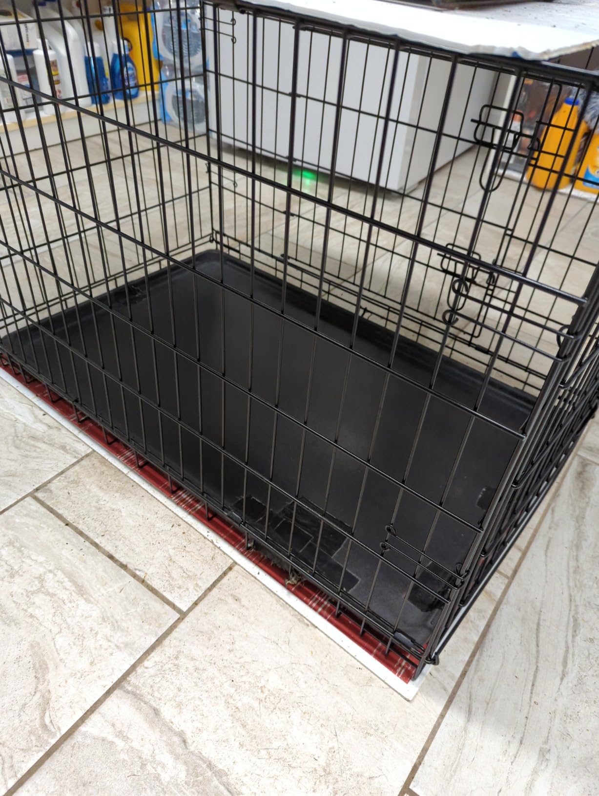 Simple Deluxe 24-Inch Small Dog Crate with Divider, Double Door Folding Metal Wire Cage with Leak-Proof Plastic Tray, Portable Pet Kennel for Indoor, Outdoor, and Travel customer photo 2