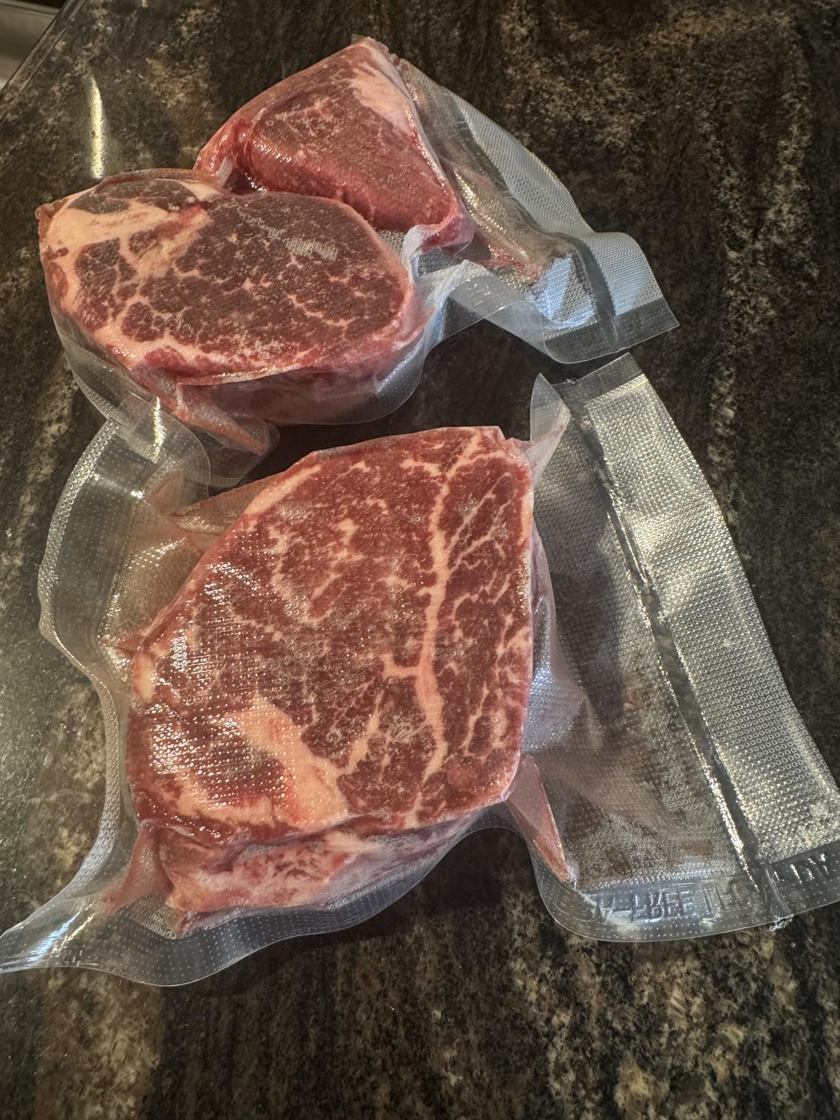 FRESKO Vacuum Sealer Machine with Automatic Bag Detection, Compact Design customer photo 1