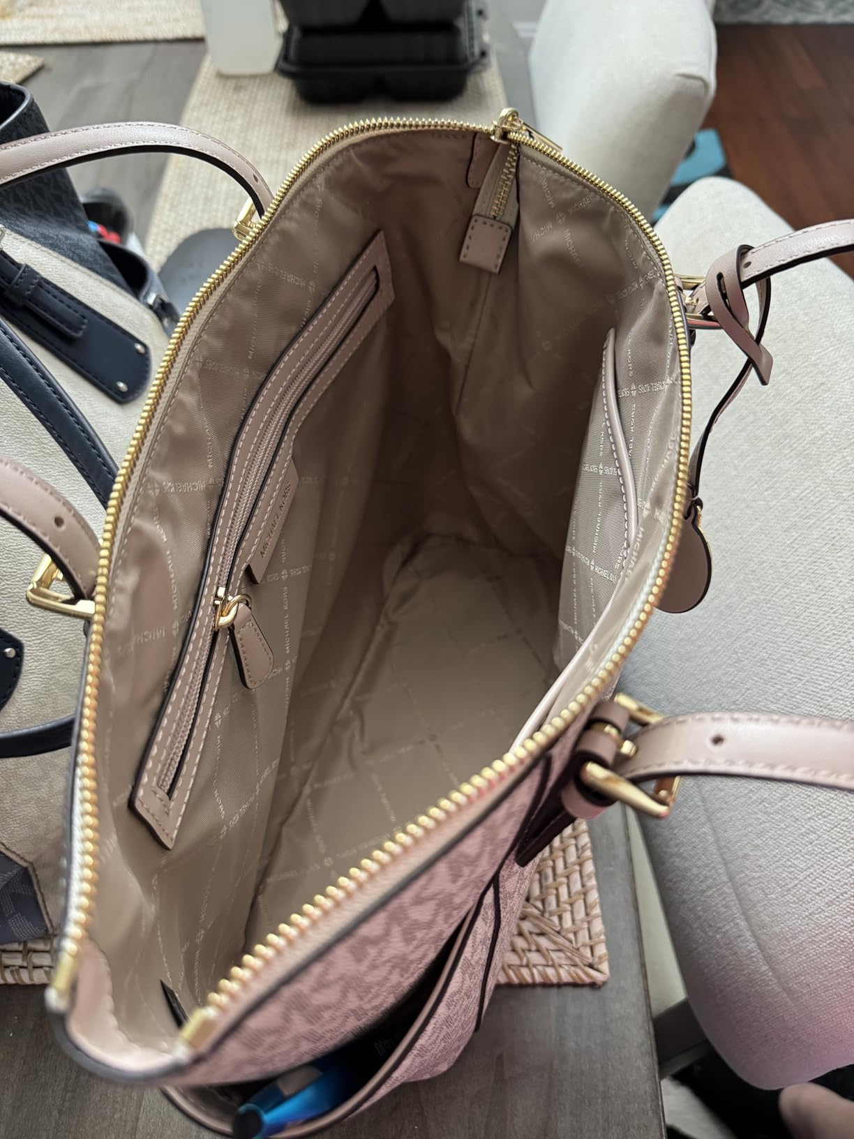 Michael Kors Jet Set Top Zip Tote customer photo 1