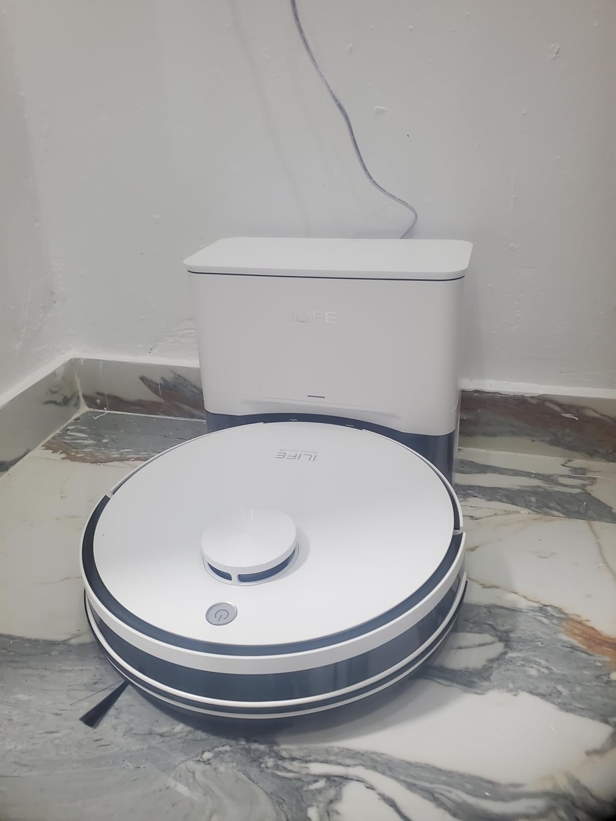 ILIFE A30 Pro Robot Vacuum and Mop,10000Pa Max Suction, Self-Emptying customer photo 1