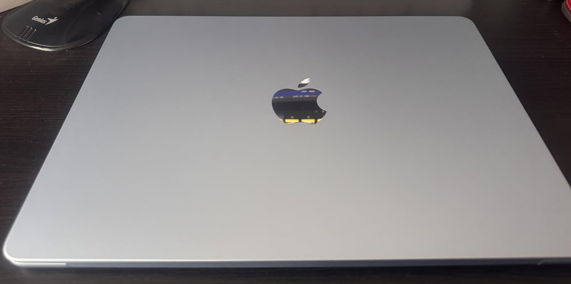 Apple 2025 MacBook Air 13-inch Laptop with M4 chip: Built for Apple Intelligence, 13.6-inch Liquid Retina Display, 16GB Unified Memory, 256GB SSD Storage, 12MP Center Stage Camera, Touch ID; Silver customer photo 2