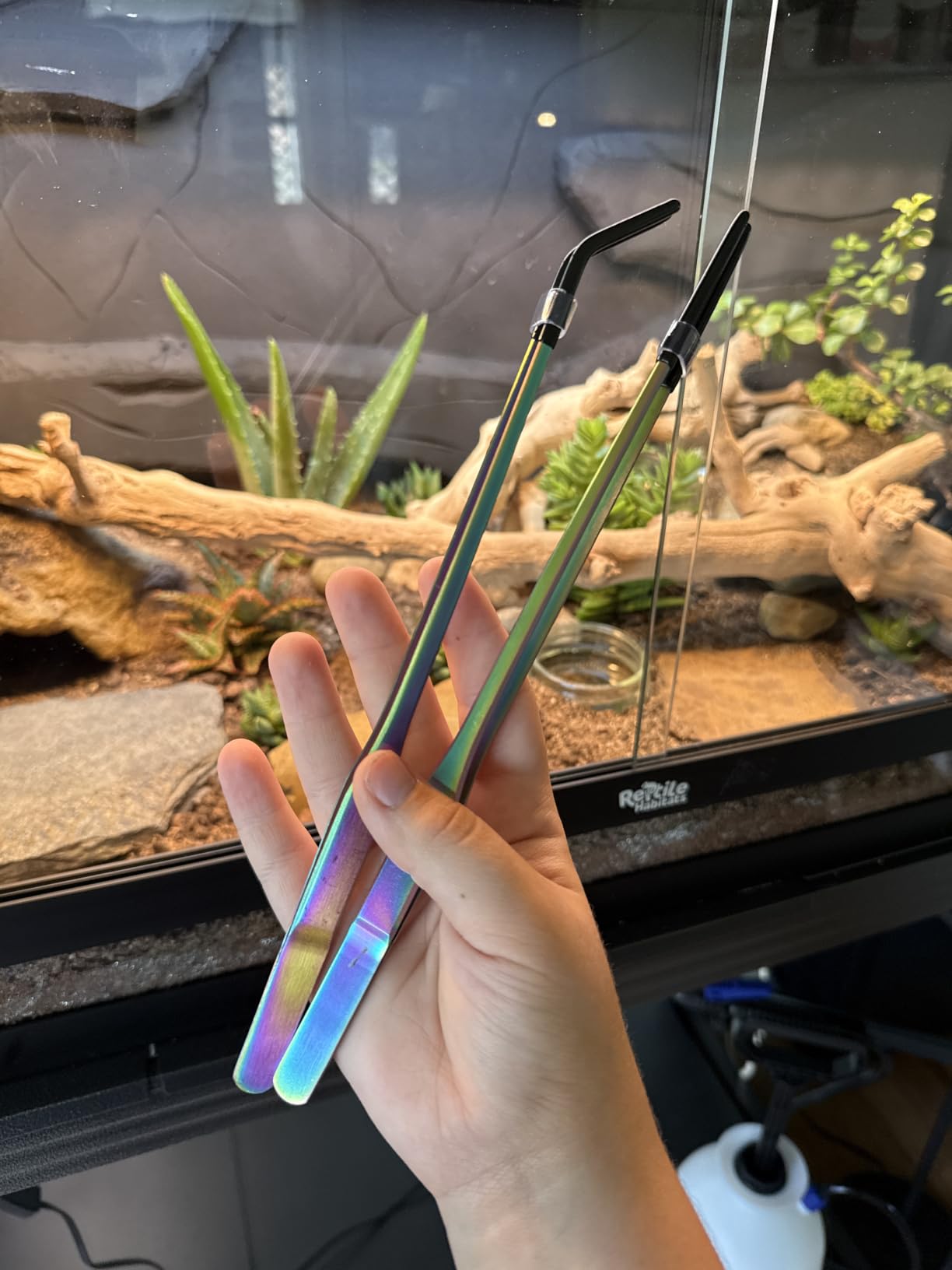 OLIISS Iridescent Reptile Feeding Tongs with Rubber Tips, 10.6