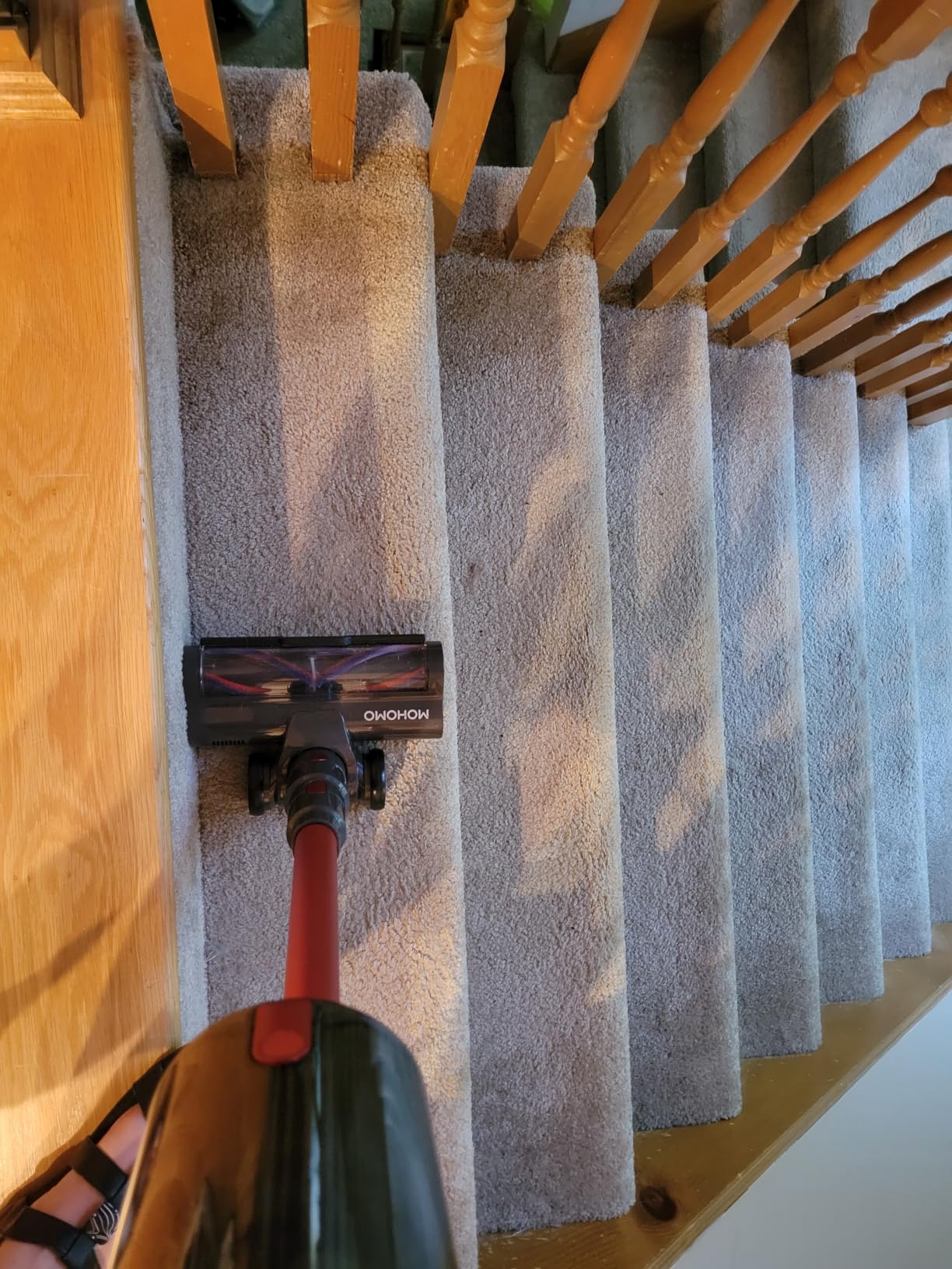 Cordless Vacuum Cleaner, 650W/55KPa 70Mins Vacuum Cleaners for Home, Self-Standing Stick Vacuum with Anti-Tangle Brush & OLED Touch Screen, Vacuum Cleaner for Hardwood Floors,Carpet,Pet Hair,Car (Red) customer photo 2