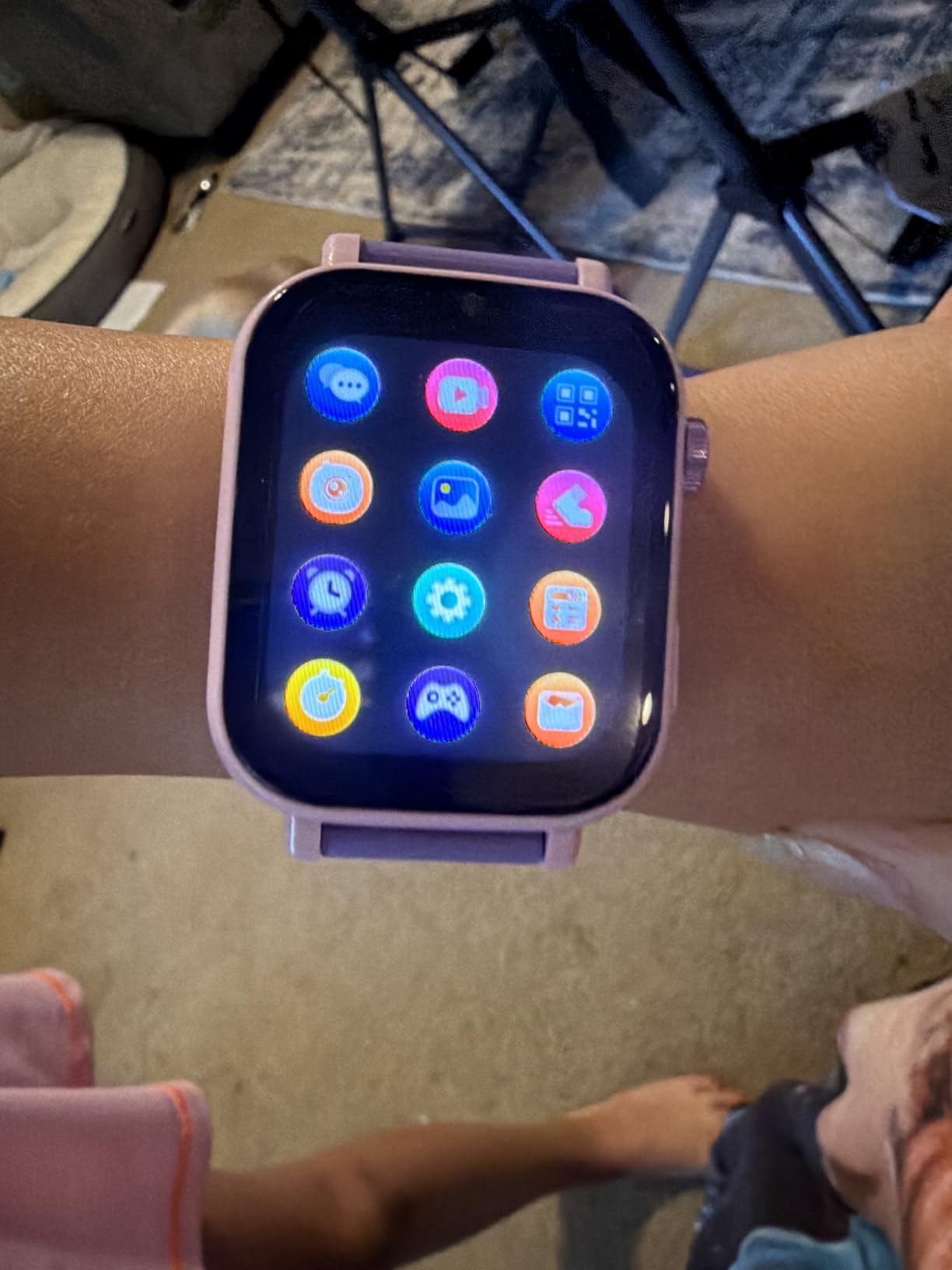4G Kids Smart Watch Phone GPS, Smartwatch for Boys Girls Ages 4-12 Years with Video Call Chat Class Mode SOS Camera Alarm Games Parental App Touch Watch Gifts for Children (Includes SIM Card) Pink customer photo 2