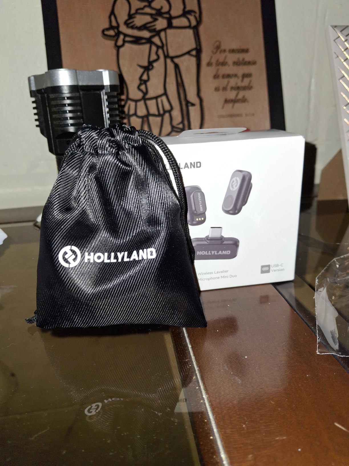 Hollyland Lark A1(2TX + USB-C RX), Wireless Microphone for iPhone & Android customer photo 2