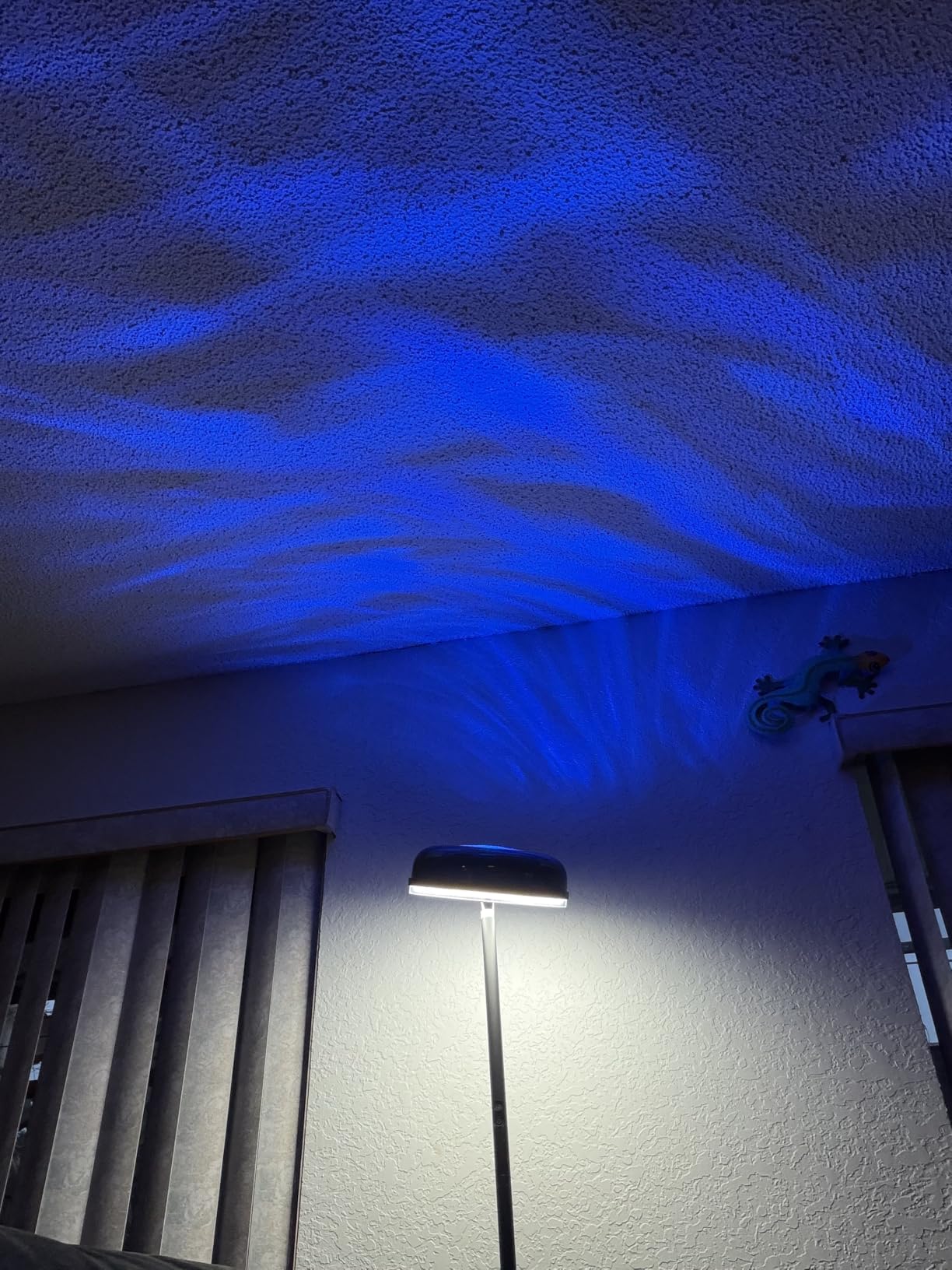 Govee Uplighter Floor Lamp for Living Room, RGBIC Ripple Projector customer photo 2