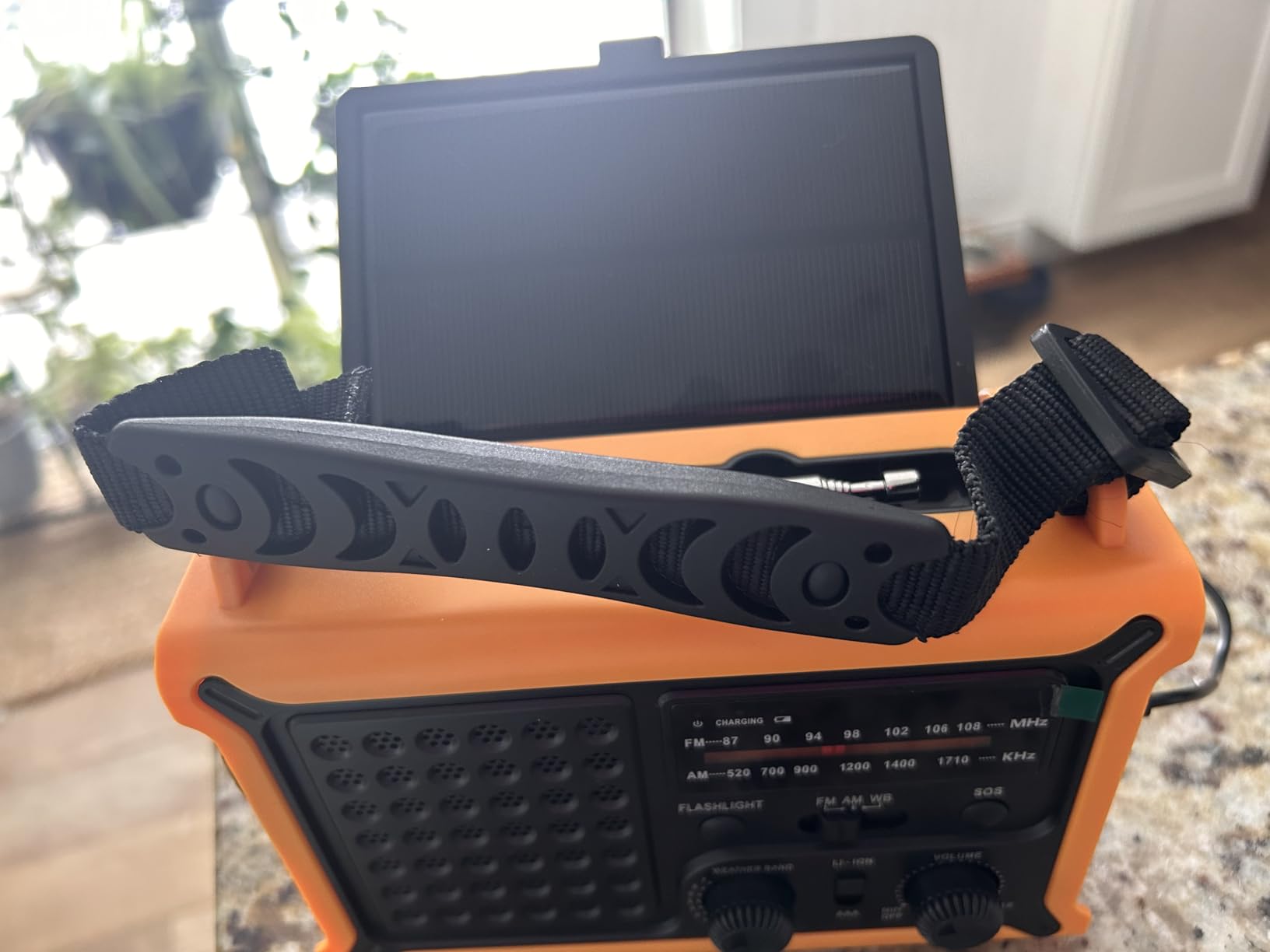 Solar Radio Emergency Hand Crank 12000mAh with Clear Signal customer photo 1