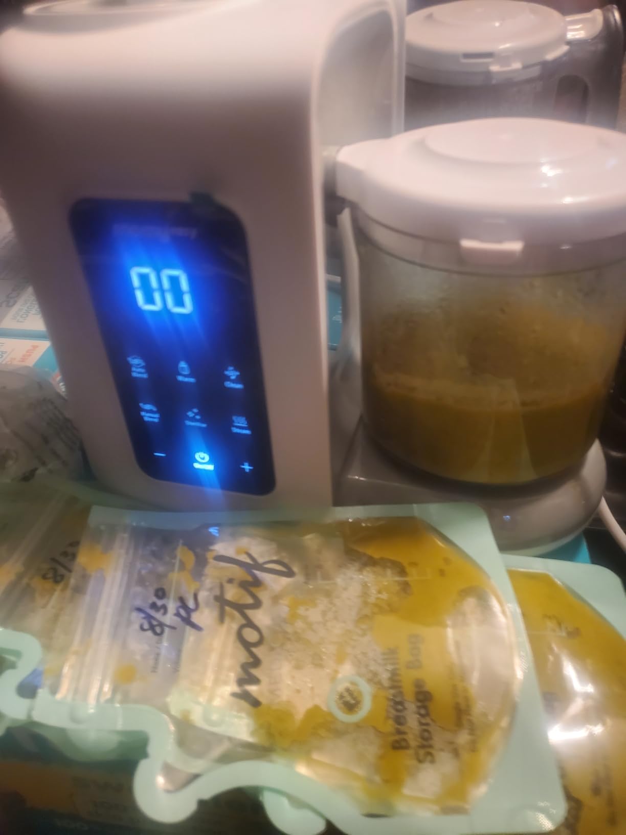 MOMYEASY Baby Food Maker, Baby Food Processor with Steam & Grinding customer photo 2