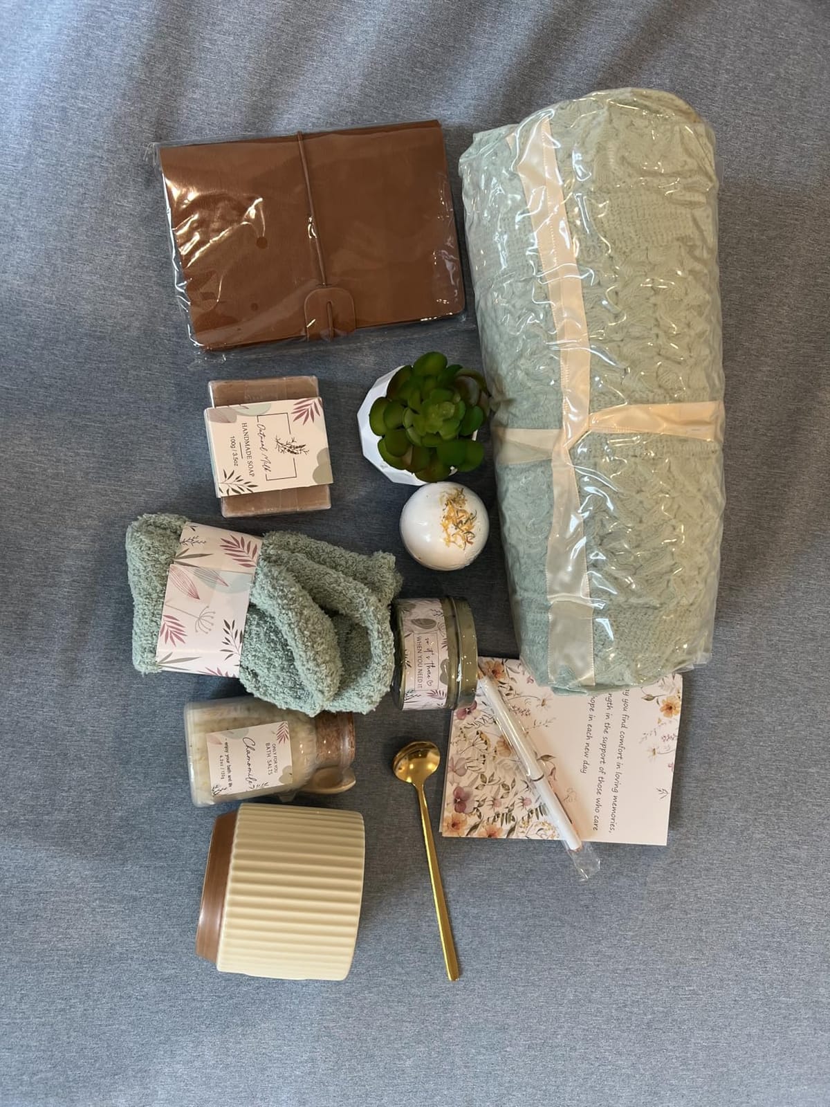 Birthday Gifts for Women, Get Well Soon Self Care Package Box, Sending Hug Baskets Thinking of You Inspirational Gift for New Mom Best Friend Birthday (Ivory) customer photo 1