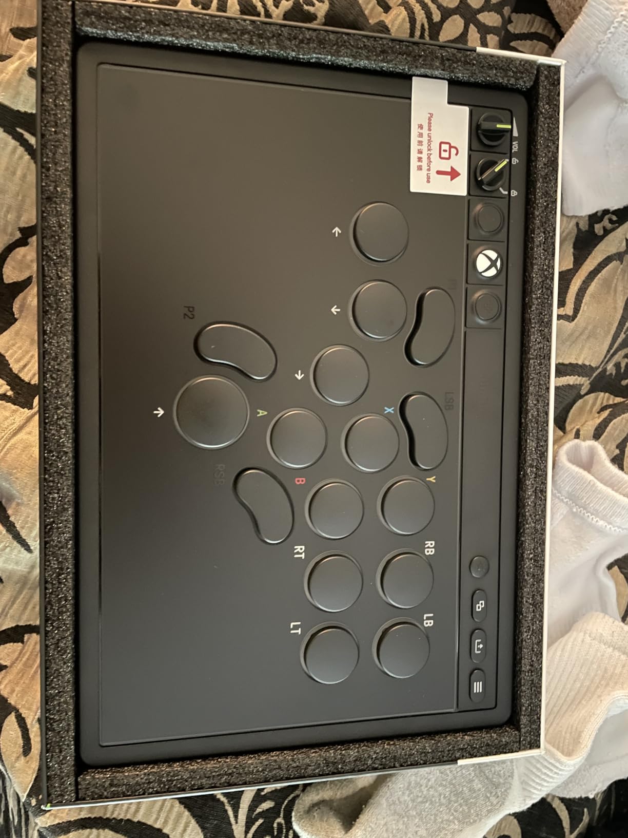 8BitDo All-Button Arcade Controller for Xbox Series X|S, Xbox One & PC customer photo 1