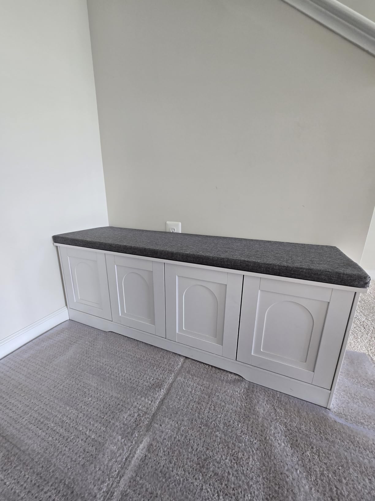 DINZI LVJ Shoe Storage Bench with Cushion, Door, White 31.5