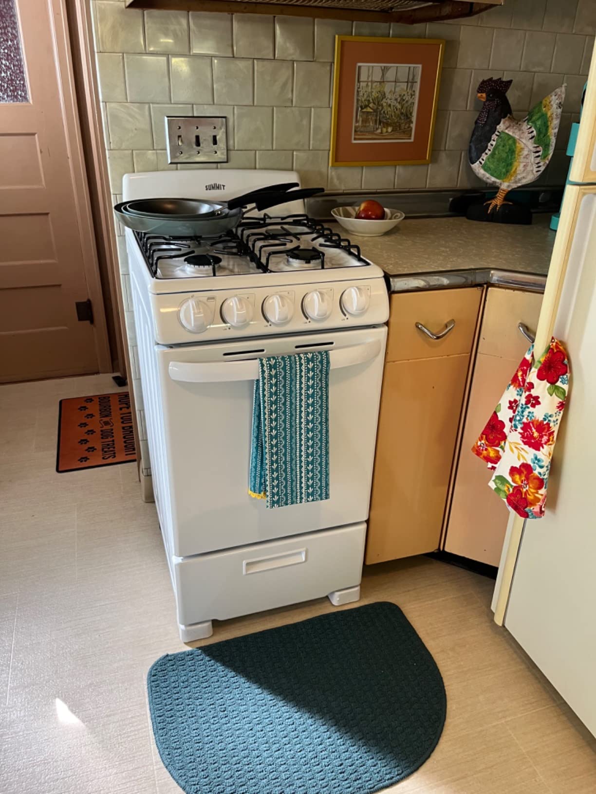 Summit 20” Inch Wide Gas Range, 4 Sealed Burners, 2.3 cu.ft. Oven (ADA Compliant)- RG201B (Black) customer photo 2