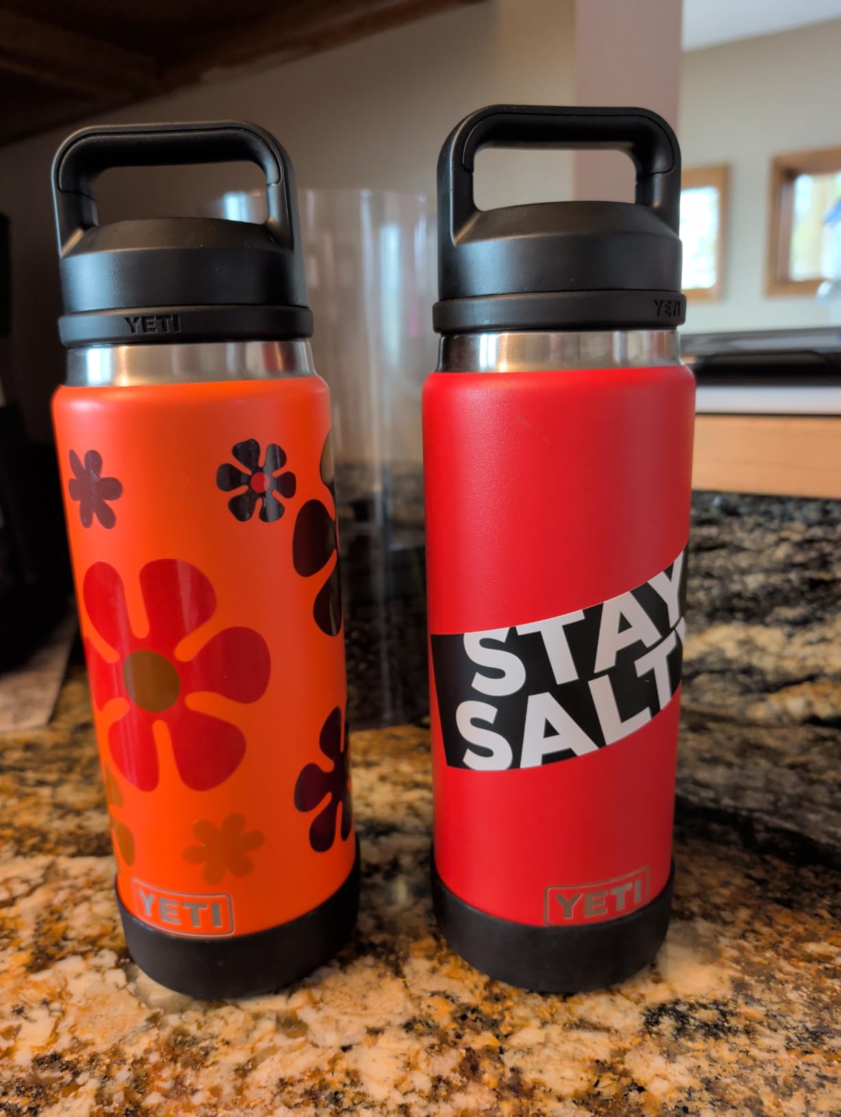 YETI Rambler 26 oz Bottle, Leakproof, Vacuum Insulated, Stainless Steel with Chug Cap, Wetlands Camo customer photo 2