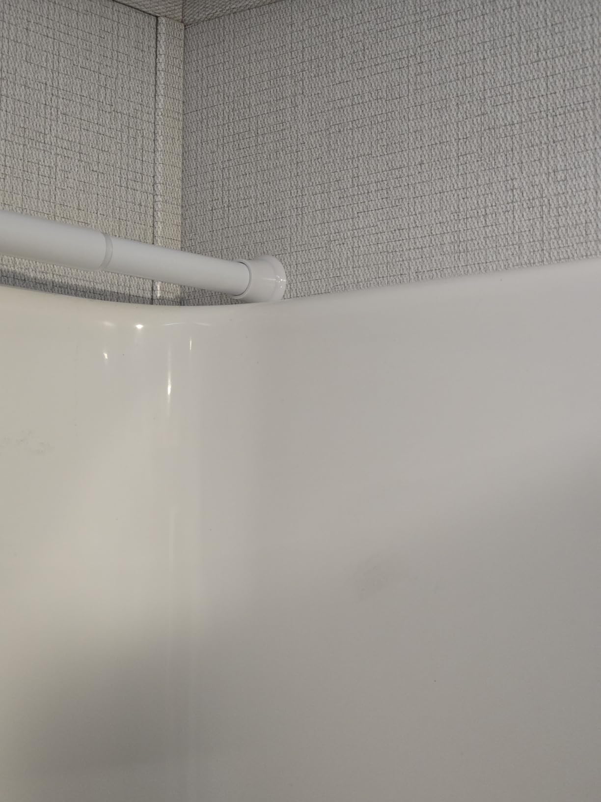 Spring Tension Curtain Rod 32-76 inch, White customer photo 1