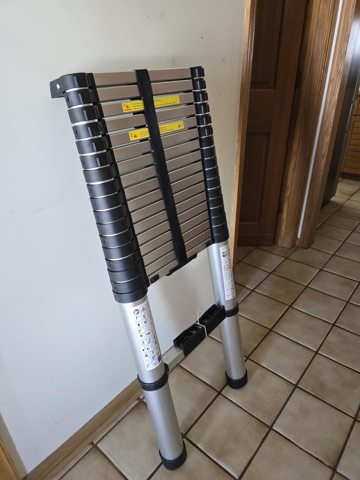 16.5FT Telescoping Ladder, 330lb Capacity Aluminum Heavy-Duty customer photo 1