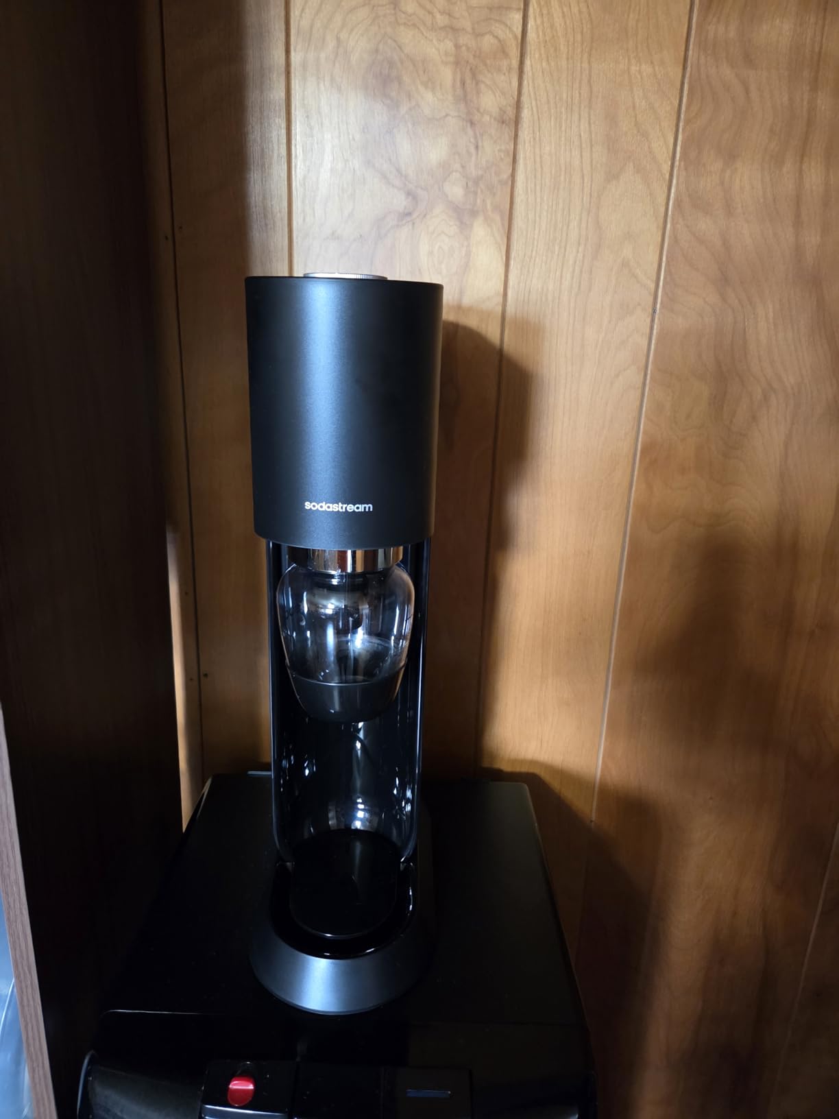 SodaStream MIX™, Sparkling Drink maker & Soda Maker Kit, Carbonates Any Drink, With Dishwasher Safe Carbonating Bottles and 1 CO2 Cylinder/Carbonator, Makes Up To 60L* Drinks, Black customer photo 2