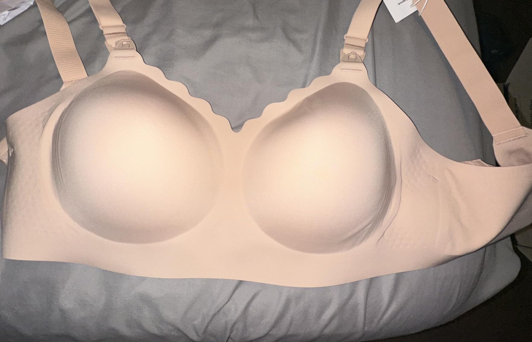 Momcozy 4-in-1 Hands-Free Pumping Bra, Cooling Fabric & Jelly-Strip Support customer photo 1