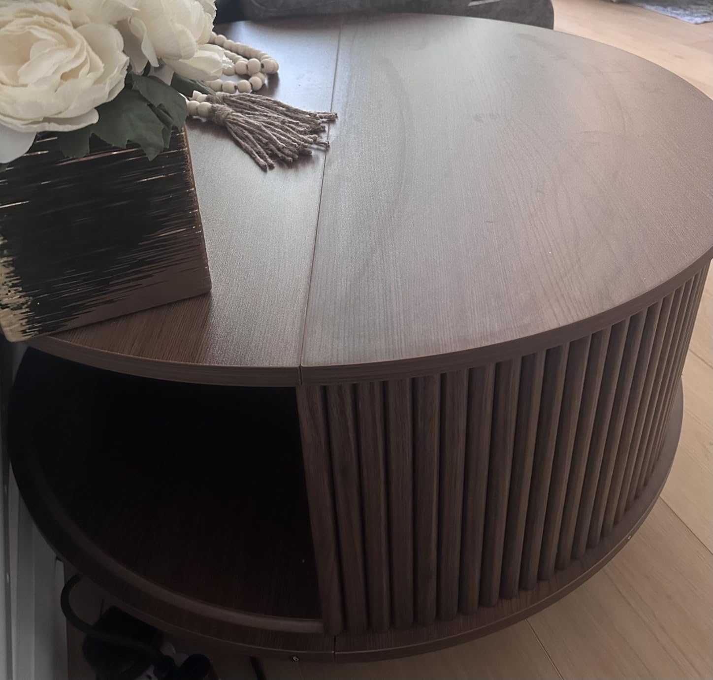 JOINICE Oval Lift Top Coffee Table with Storage for Living Room,43
