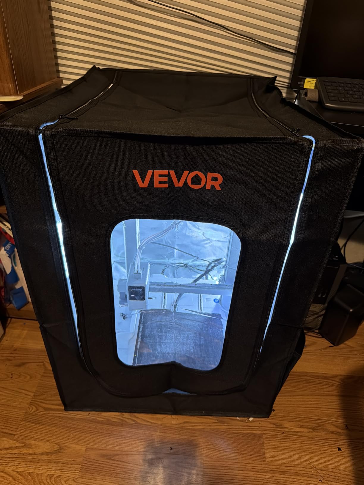 VEVOR 3D Printer Enclosure, Dustproof Waterproof Large Oxford Cloth 3D Printer Tent, Constant Temperature Protective Case with LED Lighting, Compatible with Creality/ELEGOO/Anycubic Popular Models customer photo 1