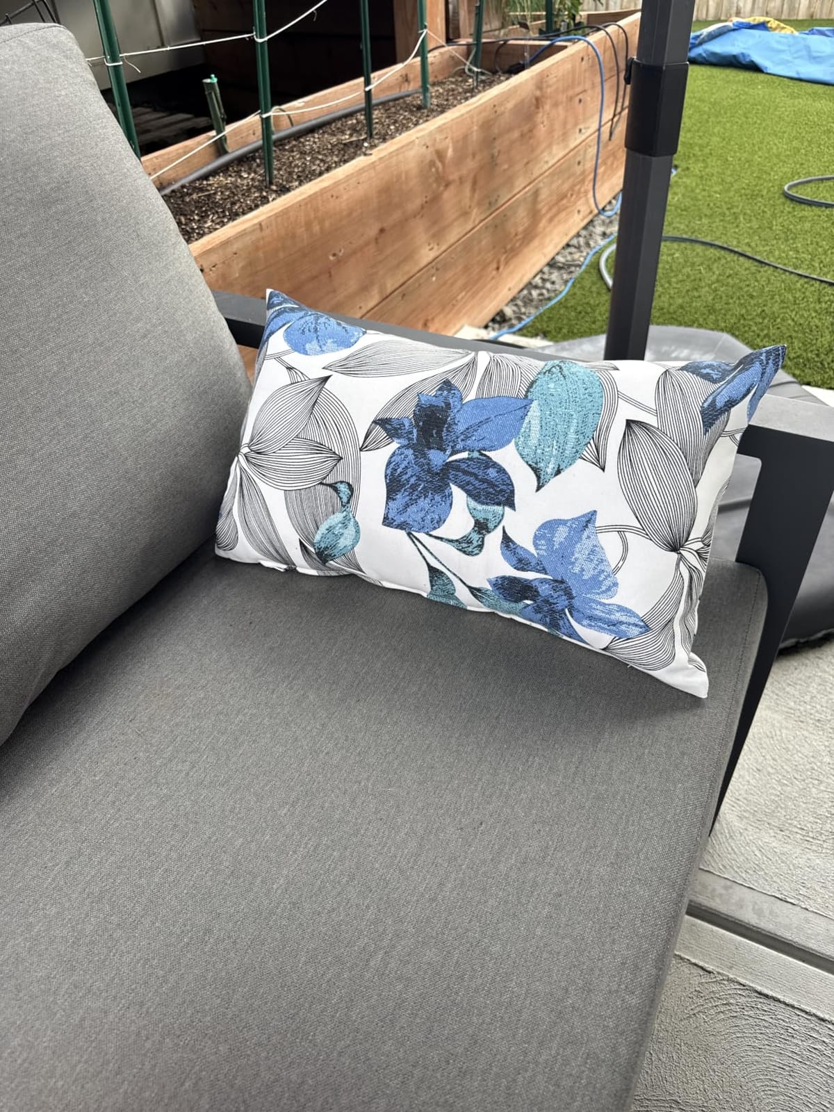 LVTXIII Outdoor/Indoor Lumbar Pillows, Decorative Patio Lumbar Cushions, Fluffy Fade Resistant Throw Pillow Cushions for Home Patio Coach Sofa, 12×20 Inch, Pack of 2, Paisley Chilli customer photo 1