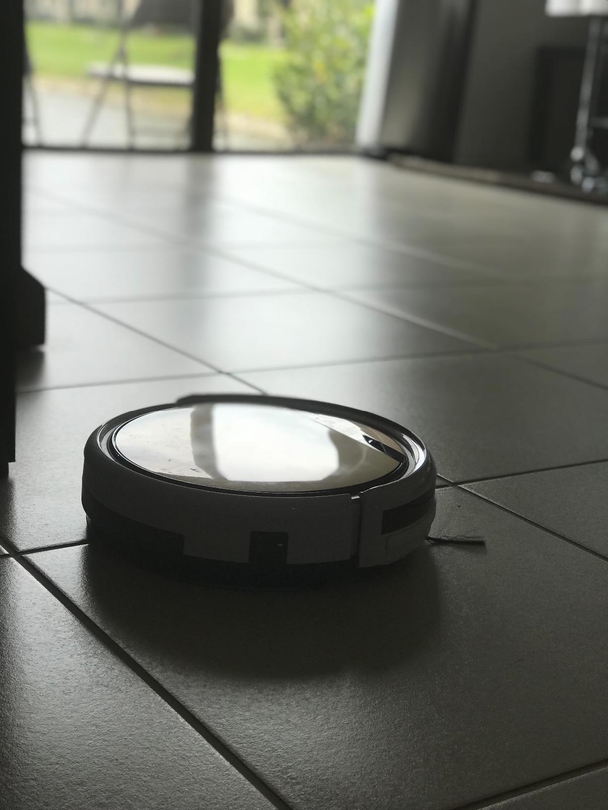 ILIFE V5s Max Robot Vacuum, 4000Pa Strong Suction, Gyro Navigation customer photo 2
