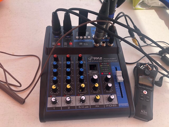 Pyle 8 Channel Bluetooth Studio Mixer - USB Computer Recording, Built-In MP3 Player, 48V Phantom Power, 16-Bit DSP FX, 3-Band EQ, XLR Combo Inputs, DJ Sound Board - PMXU83BT.5 customer photo 2