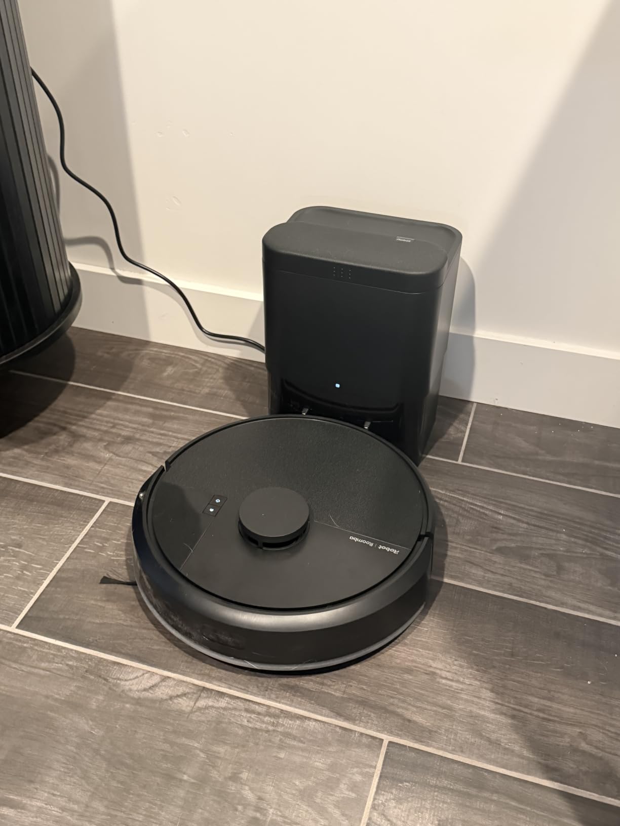 iRobot Roomba 105X Combo Robot Vacuum & Mop with AutoEmpty Dock, Self‑Emptying for Up to 75 Days, 70× Power‑Lifting Suction, Smart LiDAR Mapping, App & Voice Control, Ideal for Homes with Pets & Kids customer photo 1