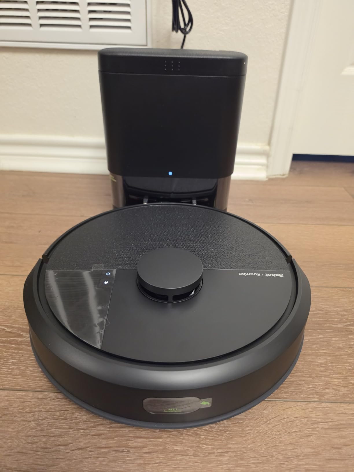 iRobot Roomba 105X Combo Robot Vacuum & Mop with AutoEmpty Dock, Self‑Emptying for Up to 75 Days, 70× Power‑Lifting Suction, Smart LiDAR Mapping, App & Voice Control, Ideal for Homes with Pets & Kids customer photo 2