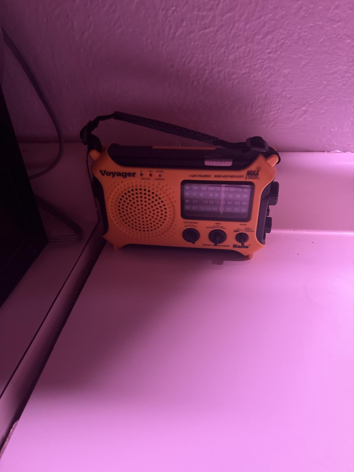 Kaito KA500 5-way Powered Solar Power,Dynamo Crank, Wind Up Emergency AM/FM/SW/NOAA Weather Alert Radio with Flashlight,Reading Lamp and Cellphone Charger, Yellow customer photo 2