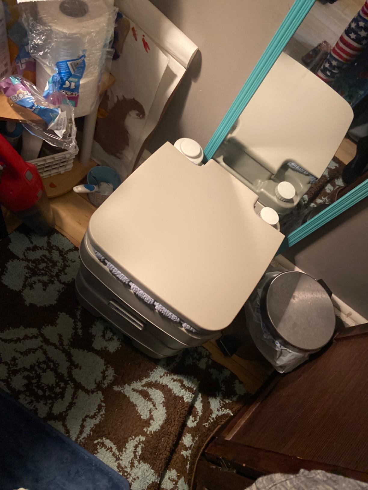 Camco Portable RV Toilet with Detachable Tank, Gray, 5.3 Gallon, 41541 customer photo 2