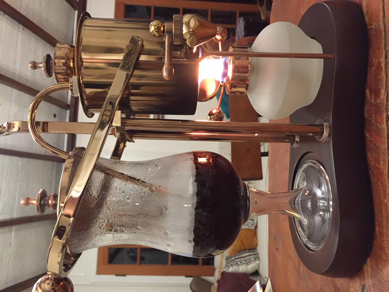 Diguo Belgian/Belgium Luxury Royal Family Balance Syphon Coffee Maker, Siphon Brewer, Elegant Design Retro-Style (Polished Rose Gold) customer photo 2