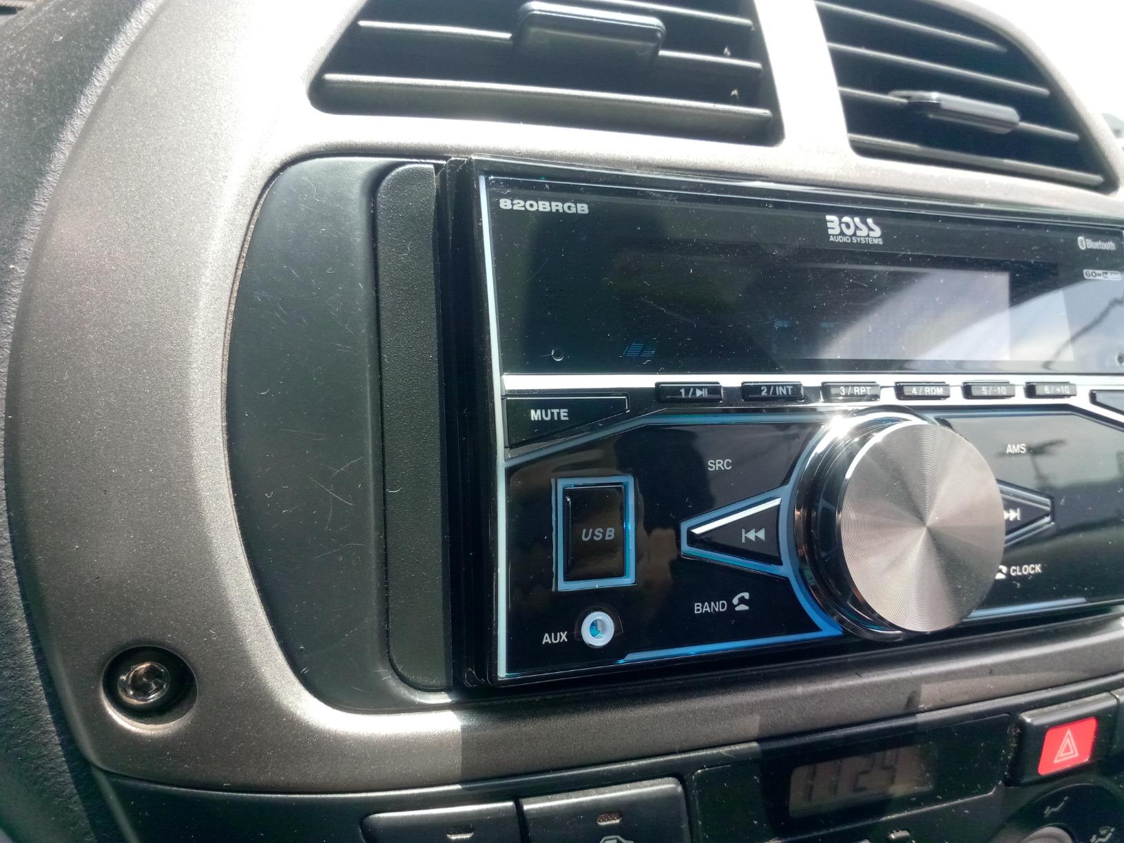 BOSS Audio Systems 820BRGB Double DIN Bluetooth Car Stereo, No DVD, USB customer photo 1