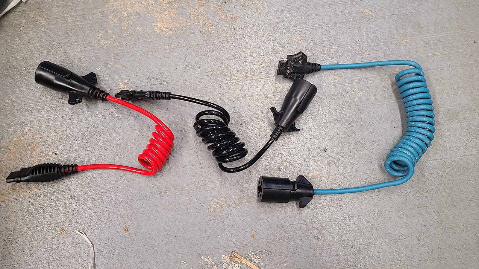 CURT 57271 5-Foot 7-Way RV Blade Vehicle-Side to 4-Way Flat Trailer Wiring Adapter Extension Harness customer photo 1