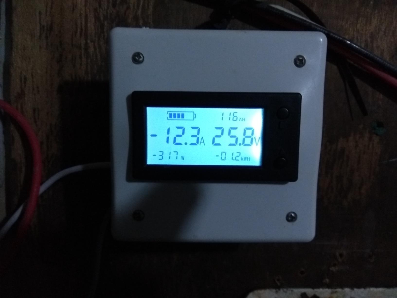 AiLi 400A Battery Monitor No Shunt, Hall Effect High Current 0-300V Voltmeter Ammeter, State of Charge SOC Ah kWh Watt Meter, Through-Hole Install for RV Solar Marine Golf Cart customer photo 2