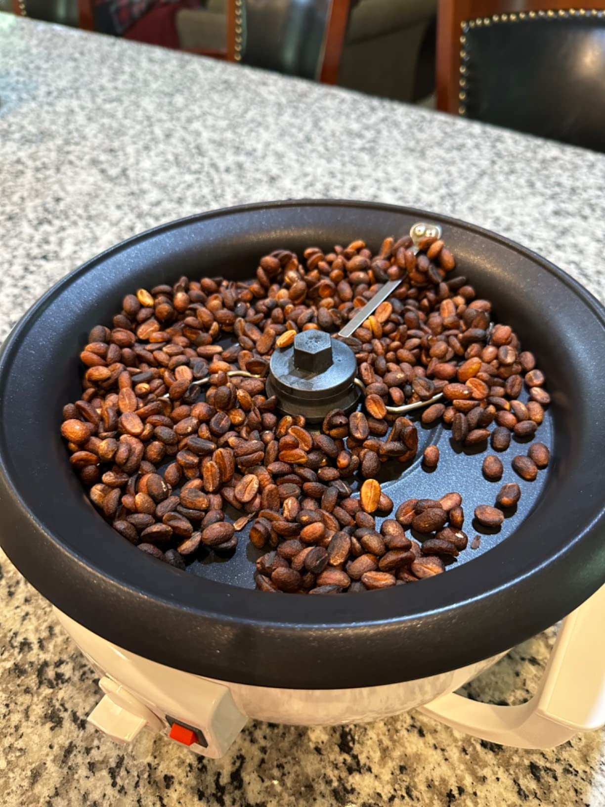 DIYAREA Coffee Roaster Machine for Home Use, 800g Capacity Electric Coffee Bean Roaster Machine with Timer 0-240℃ Non-Stick for Cafe Shop, Nut, Peanut, Black Bean, Soybeans 110V 1200W customer photo 2