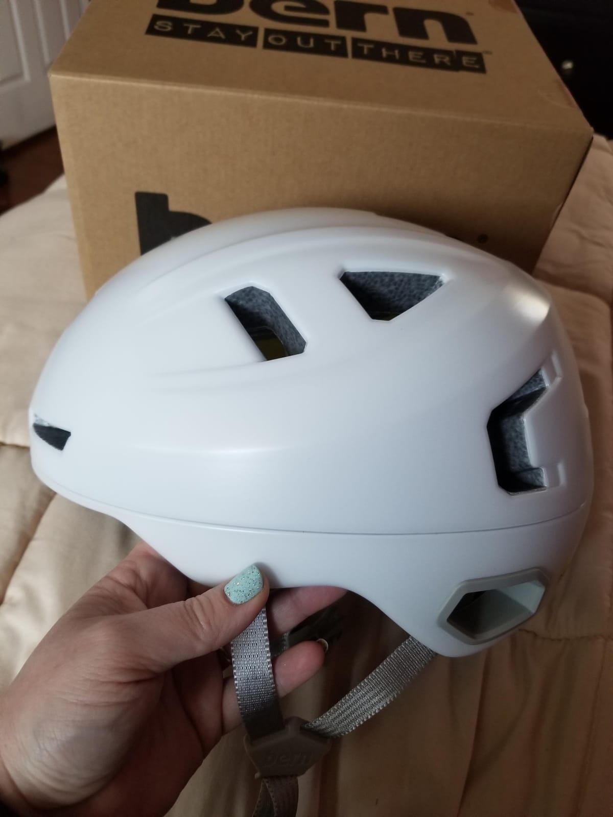 Bern Hudson MIPS Adult Bike Helmet with Rotational Impact Safety, up to 27 MPH│Adjustable│Safety Light Included│for Bikes, E Scooters, E Bikes│Fully Certified customer photo 2