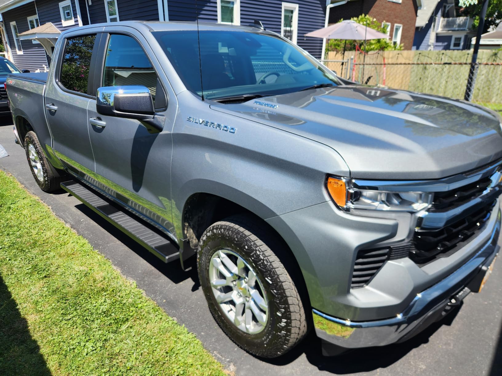COMNOVA 6 Inches Running Boards& Steps Step Bars Compatible with 2019-2026 Chevy Silverado 1500, 2020-2026 Silverado/Sierra 2500HD 3500HD Crew Cab, A Pair Running Boards for Silverado Crew cab. customer photo 1
