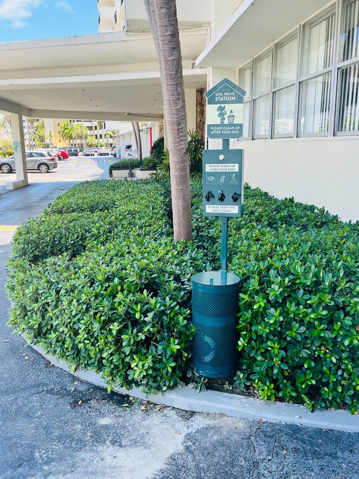 Dog Waste Station Outdoor Pet Waste Station- Desing With 4 Holes And 800 Dog Poop Bags, 50 Waste Can Liners, 3 Poop Bag Holders & 2 Set Of Keys, For Commercial Use, Parks, Condos & HOA customer photo 2